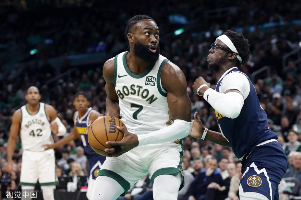 阿森纳通过 阿森纳通过