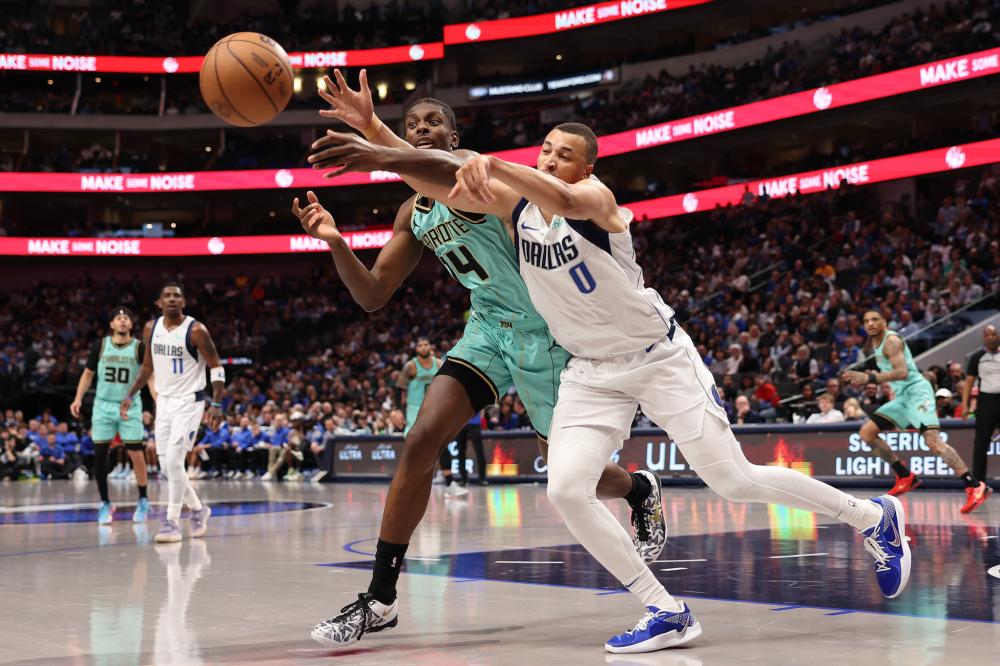 稳健表现再 稳健表现再