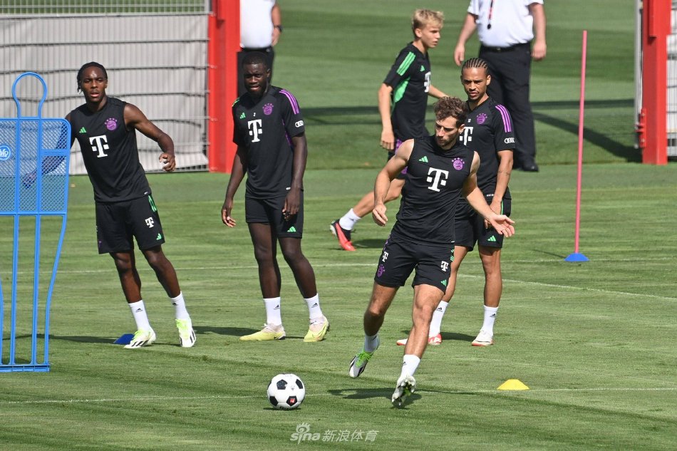 随着转会窗 随着转会窗