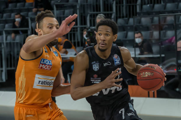 一个榜样 一个榜样