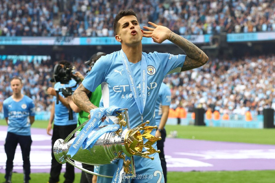 彩的足球盛 彩的足球盛