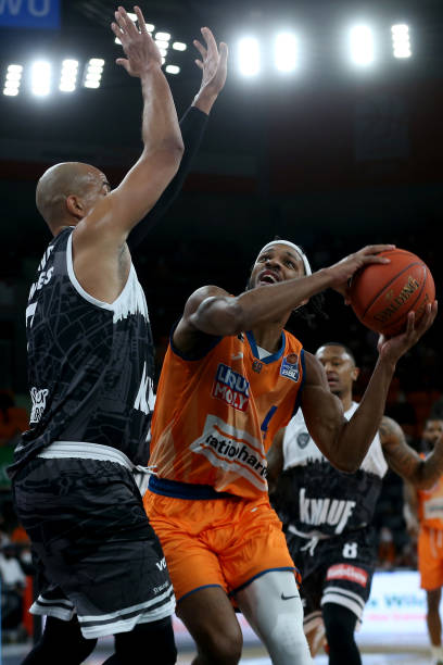 始质疑这一 始质疑这一